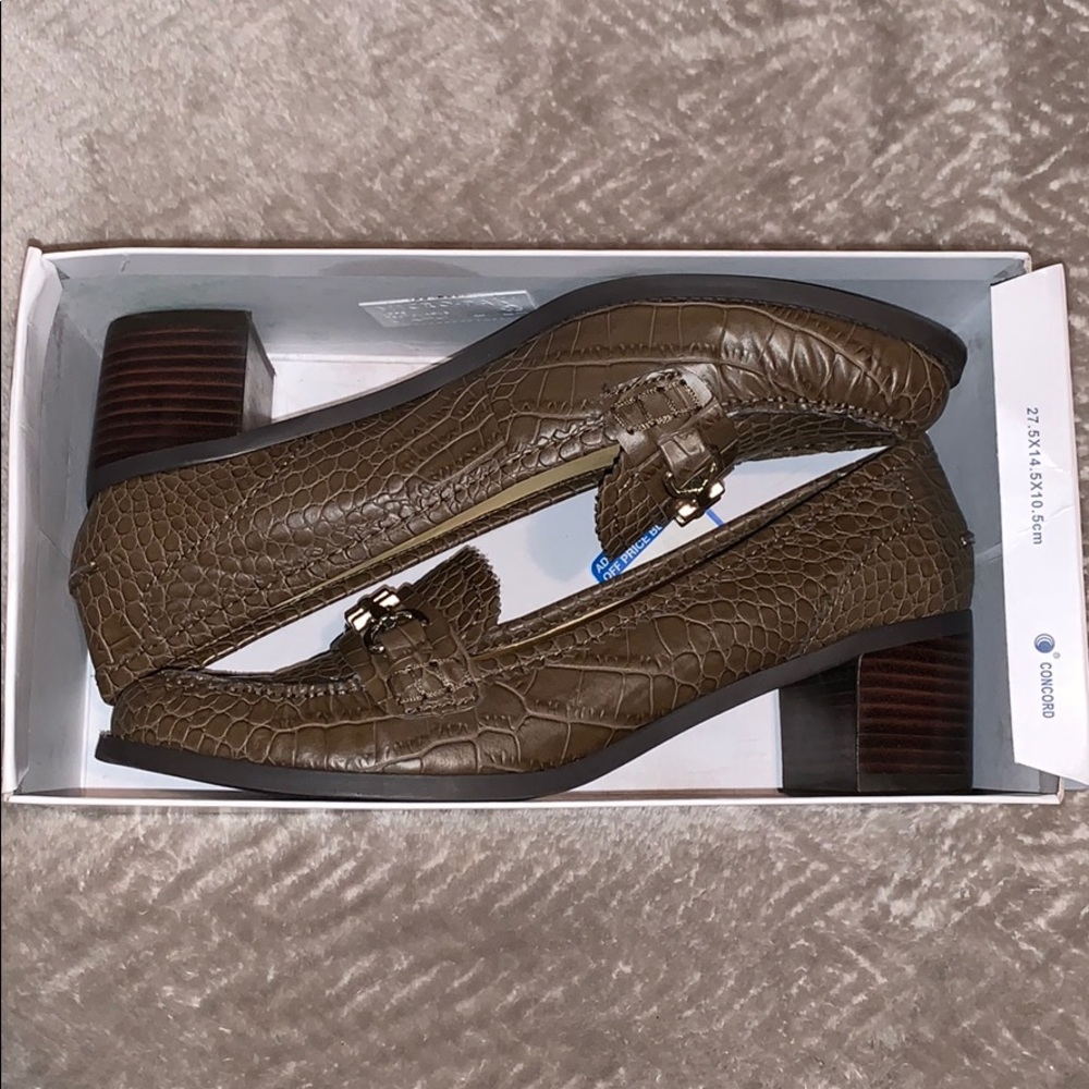 Tommy Hilfiger Leather Heels Never Worn